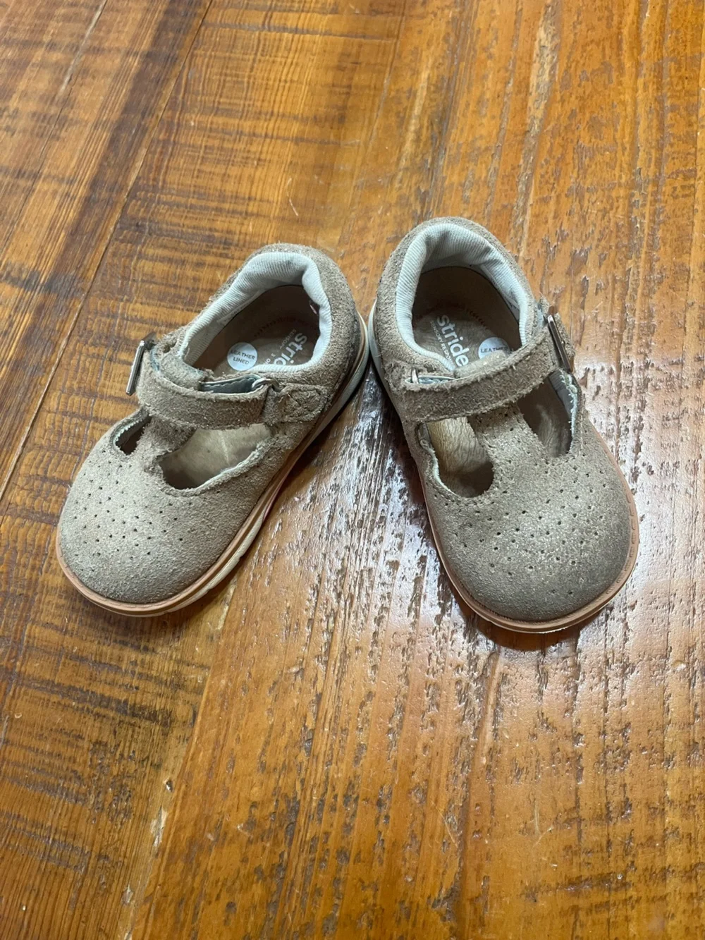 Stride Rite SRTech Nell Champange Mary Jane Shoes Size 4.5